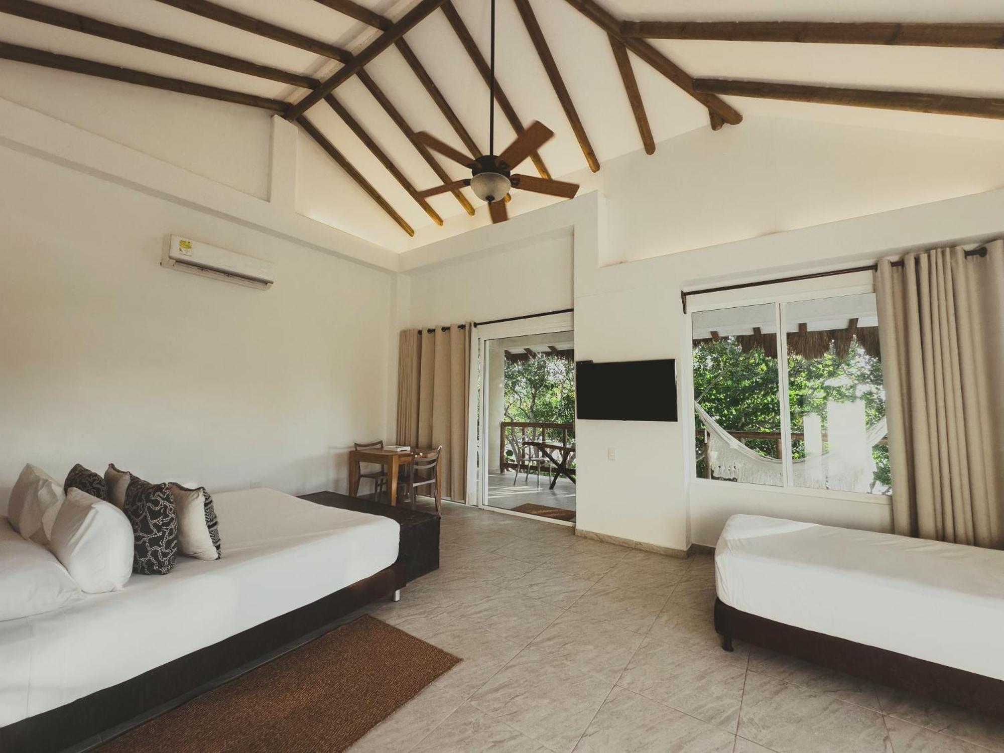 Sabai Beach Hotel Isla Barú 外观 照片