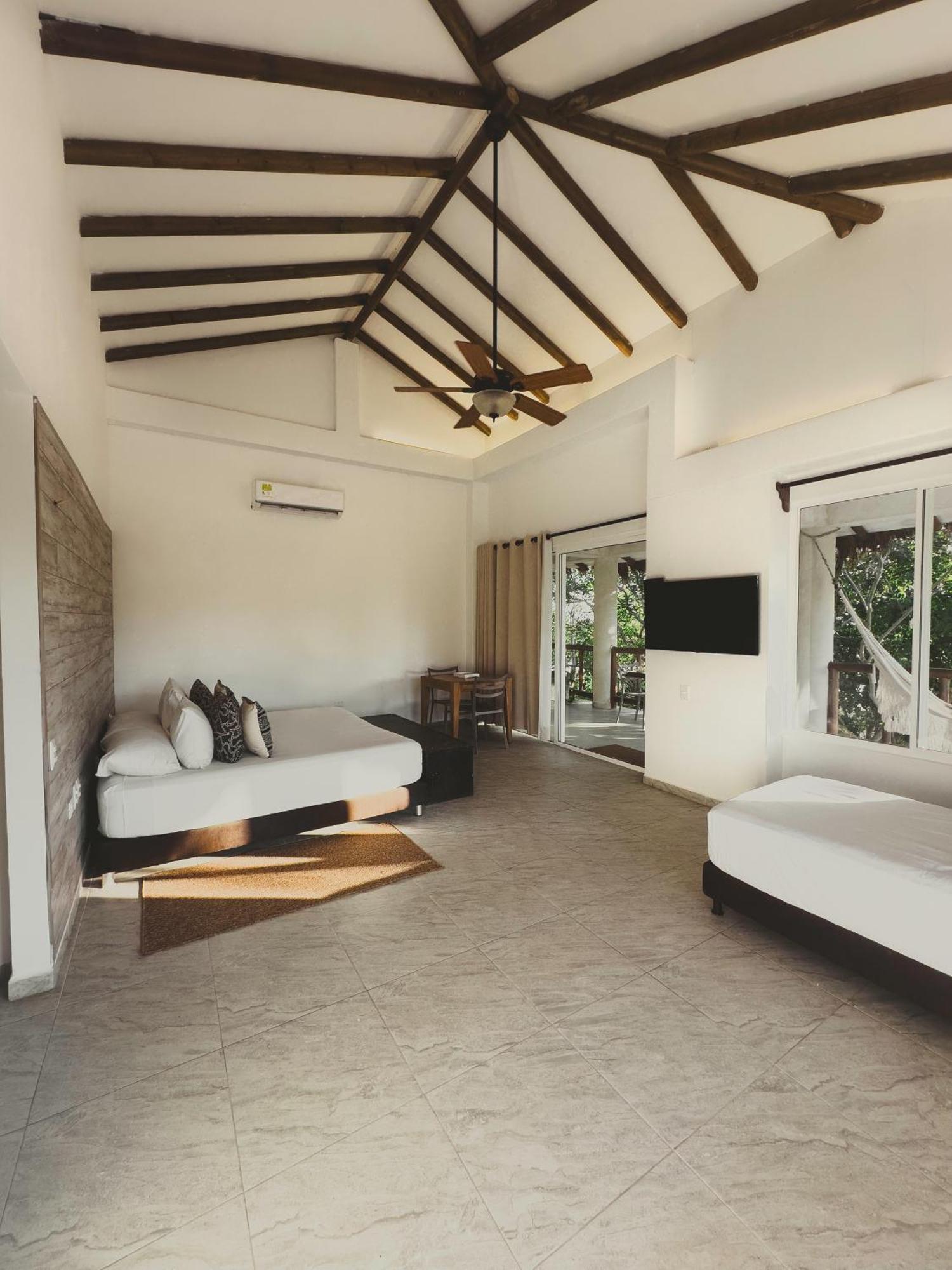 Sabai Beach Hotel Isla Barú 外观 照片