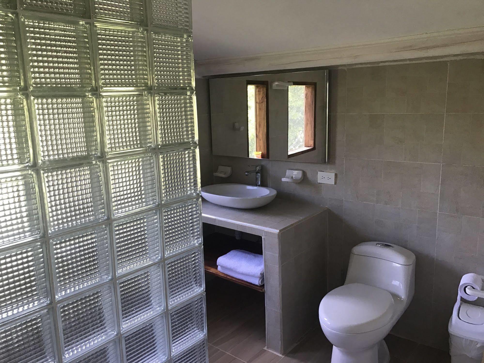 Sabai Beach Hotel Isla Barú 外观 照片